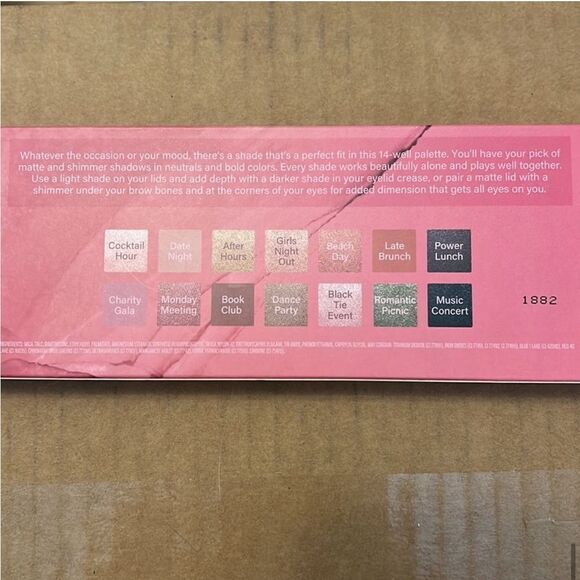 Best Dressed Lids Eyeshadow Palette - Picture 9 of 9